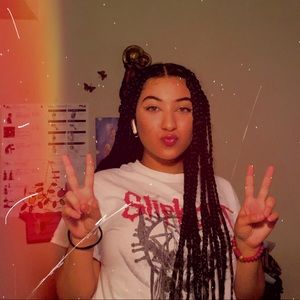 Meet your Posher, Jaded